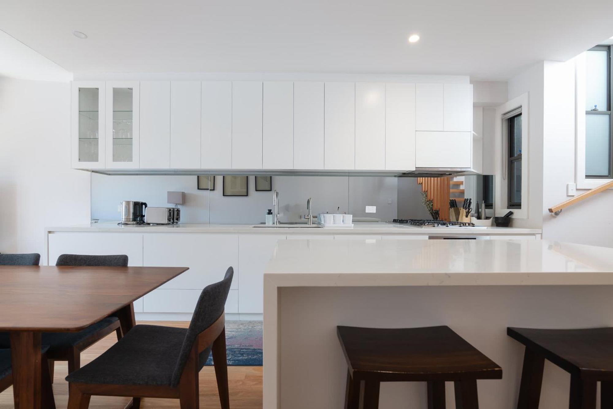 Modern In Erskineville W Ac And Parking