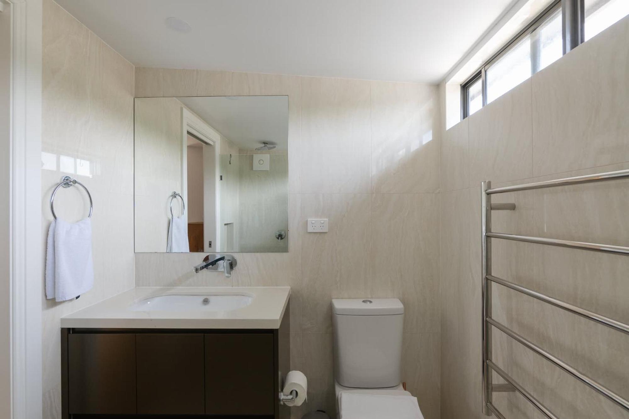 Modern In Erskineville W Ac And Parking Holiday home